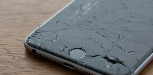$1 Million Reward for Anyone Who Can Hack An iPhone iphone