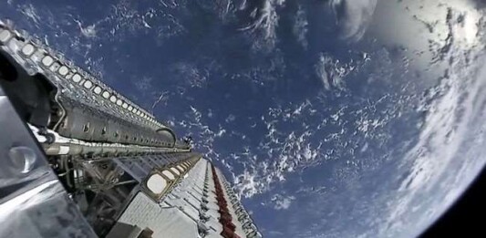 Elon Musk promises that Starlink will be able to transmit data at the speed of light
