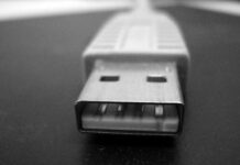 Plugging USB Is Annoying, Admits the Inventor Himself