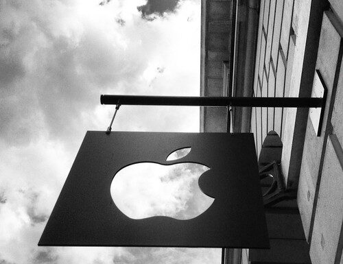 Apple Acquires New Intel Modem Unit