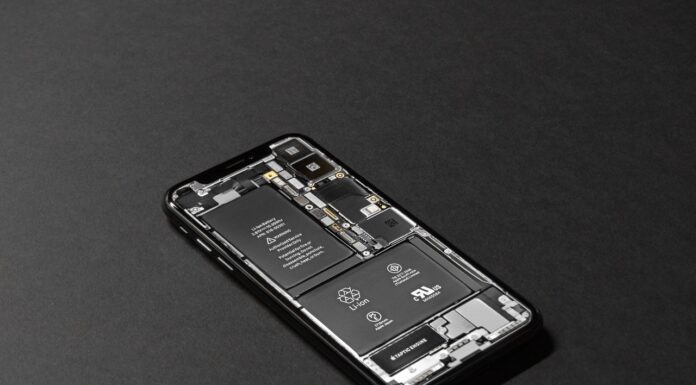 Cellebrite Helps Cops in Unlocking iPhone