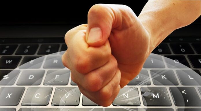 Apple Got Its Laptop Line-up Gutted apple macbook