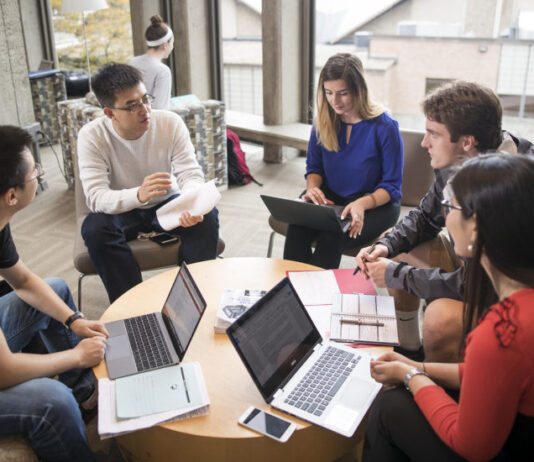 10 Best Laptops for MBA and Marketing Students