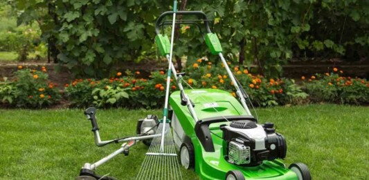 Top 13 best riding lawn mower in 2022