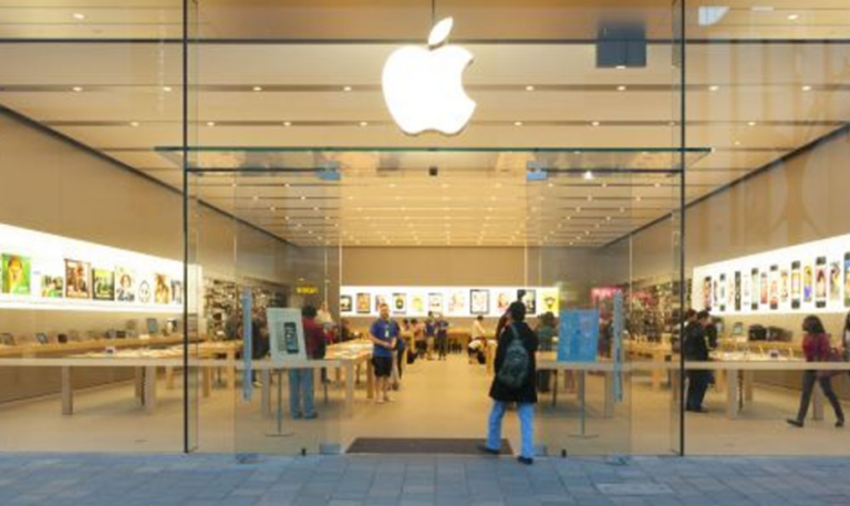 Man drags Apple to court over repeated allegation of theft in its stores