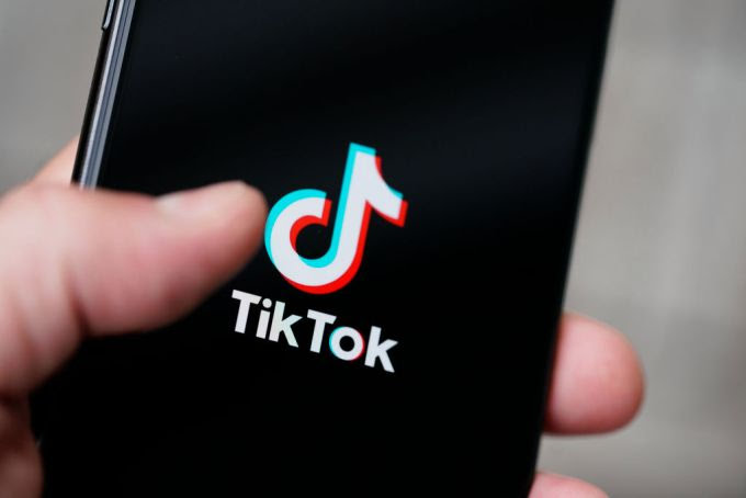 Now the users can search for jobs with “TikTok resume”.