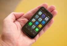 Great news for all the smartphone lovers, soon “Mony Mist” a smartphone manufacturer will launch the world’s smallest smartphone.