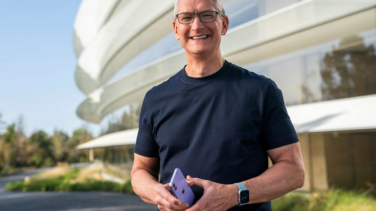 Tim Cook, Apple’s CEO, receives a $750 million bonus