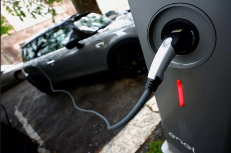 Karnataka considers tax breaks, firms who produce retrofit kits to encourage EV adoption