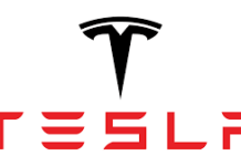 Drivers can now play video games in a moving Tesla, raising safety concerns