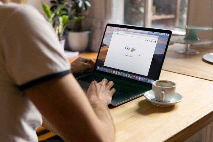 Best-Laptops-for-Internet-Surfing