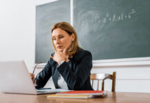 Top 10 Best Chromebooks for Teachers in the US 2022